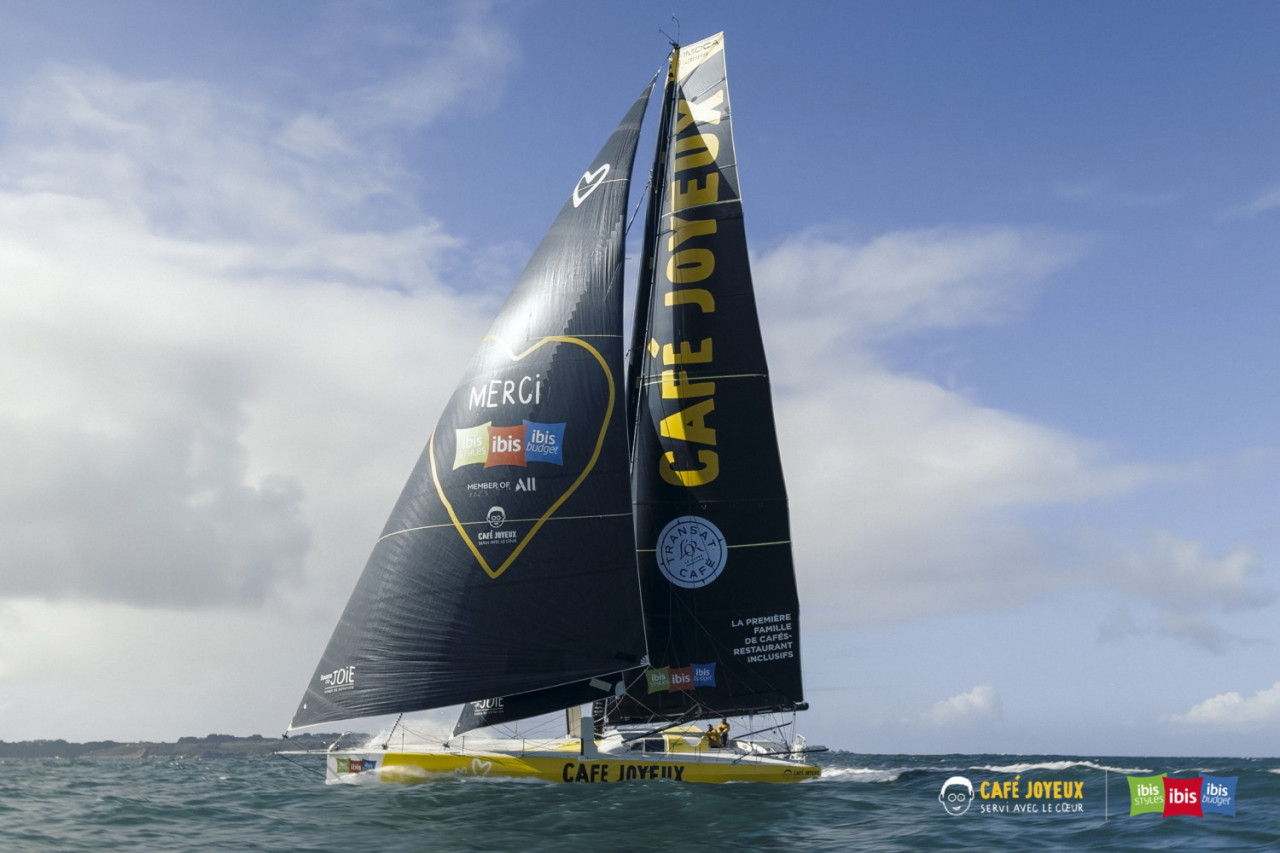 CARTE POSTALE V4 1759782543